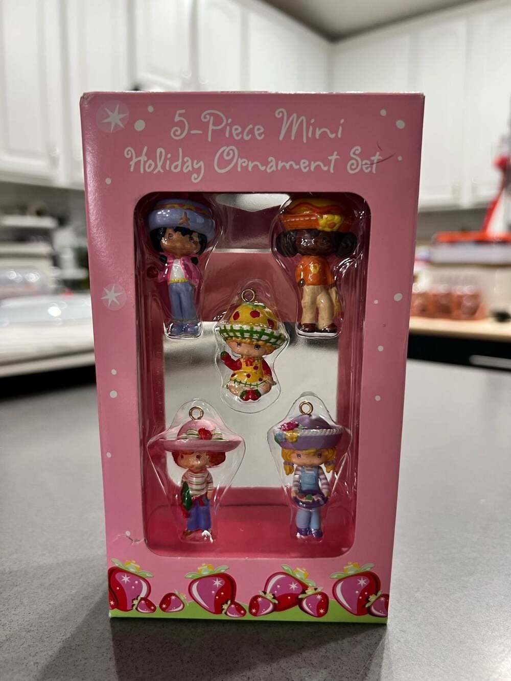 Strawberry Shortcake 5-Piece Mini Holiday Ornament Set